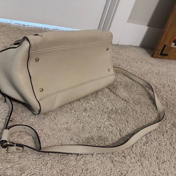 Kate Spade Leather purse. - Picture 4 of 4